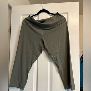 lululemon athletica Olive Ankle Pants